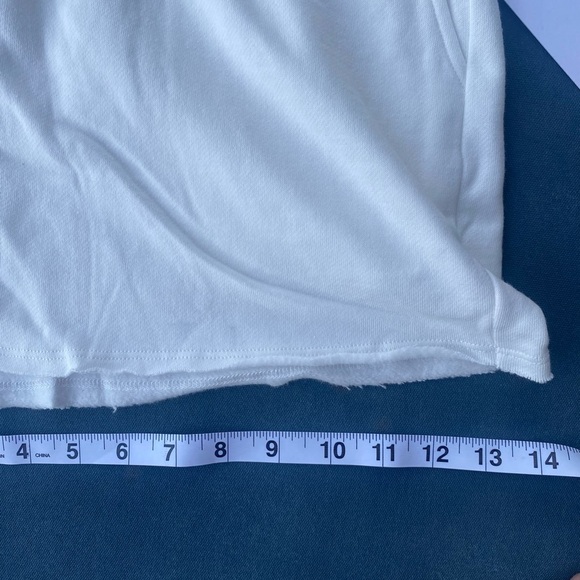 Cute and SUMMERY☀️🌴🌊SPLENDID shorts! White "sweatshirt"material w/pink trim!! - Picture 8 of 12